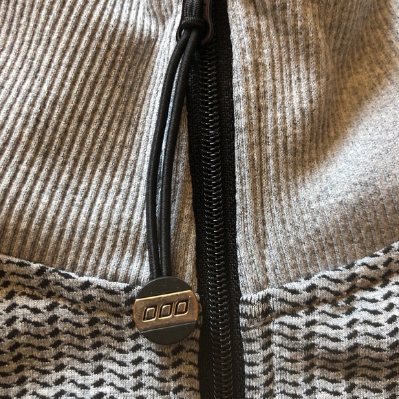 Uniquely Lorna Jane Fitted Jacket - Picture 4 of 5